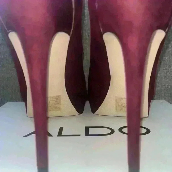 NWT Aldo suede pump  with open toe - Picture 5 of 7